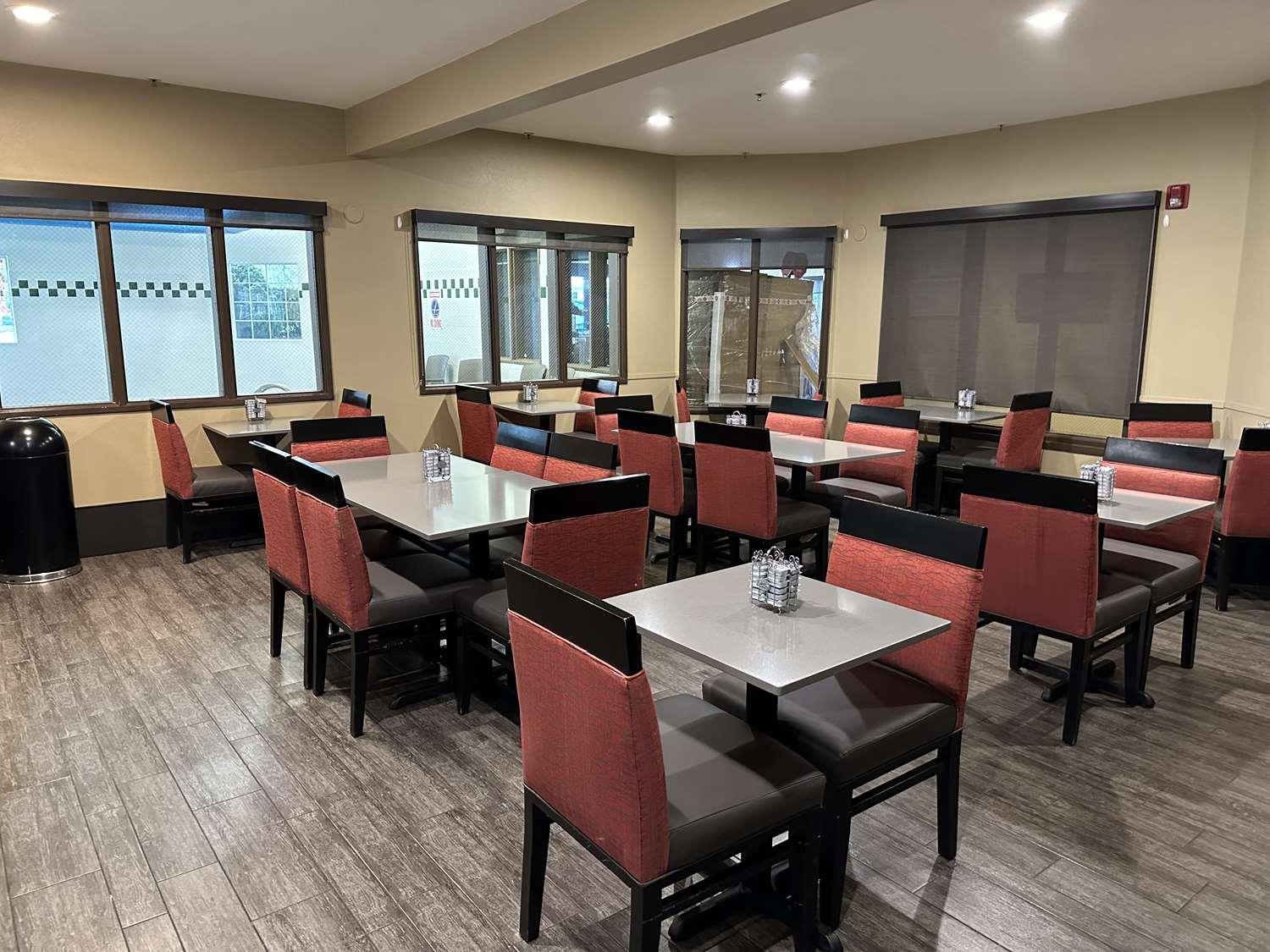 Best Western Columbia River Waterfront Hotel Astoria Exteriör bild