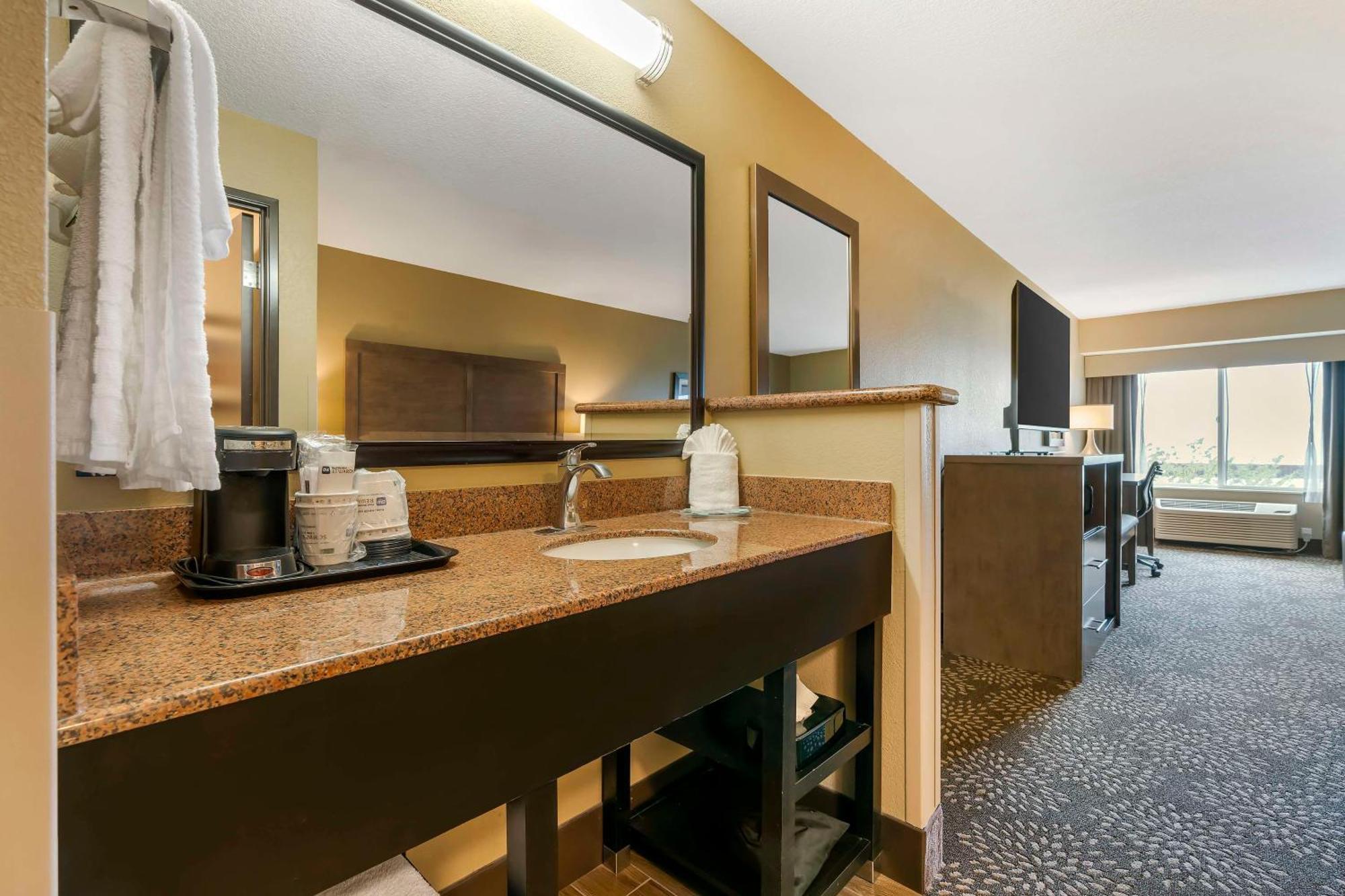 Best Western Columbia River Waterfront Hotel Astoria Exteriör bild